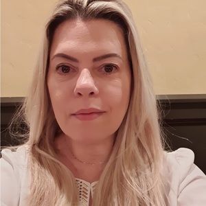 Meet your Posher, Nina